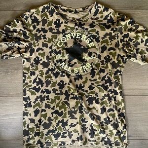 camouflage converse tee